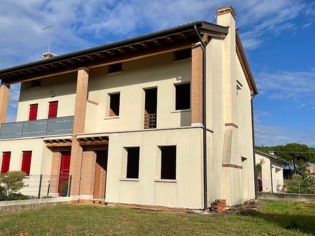 casa indipendente in vendita a Paese in zona Padernello