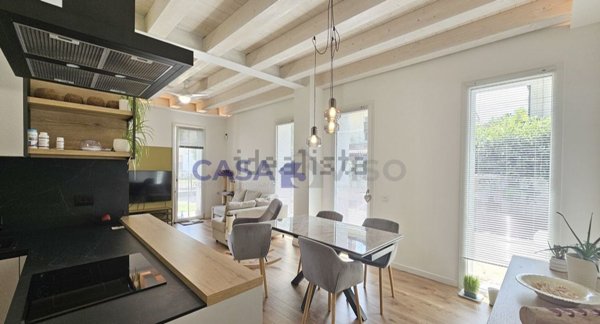 casa indipendente in vendita a Paese