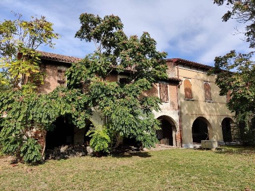 casa indipendente in vendita a Paese in zona Padernello