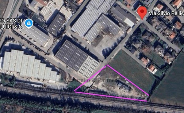 locale commerciale in vendita a Paese