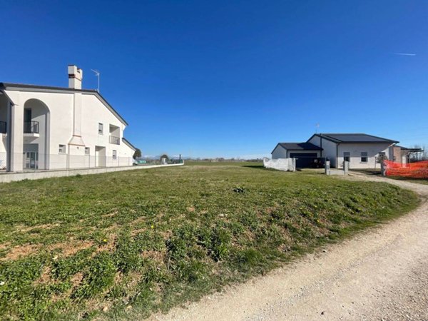 terreno agricolo in vendita a Paese