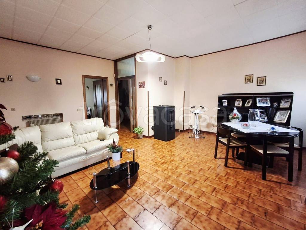 appartamento in vendita a Paese in zona Postioma