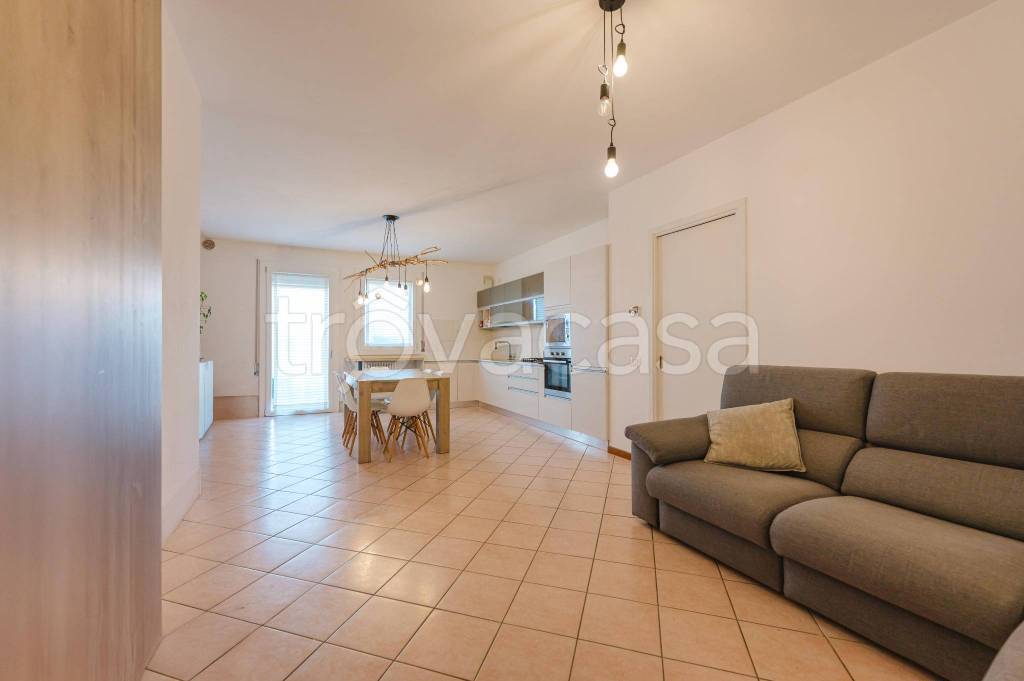 appartamento in vendita a Paese