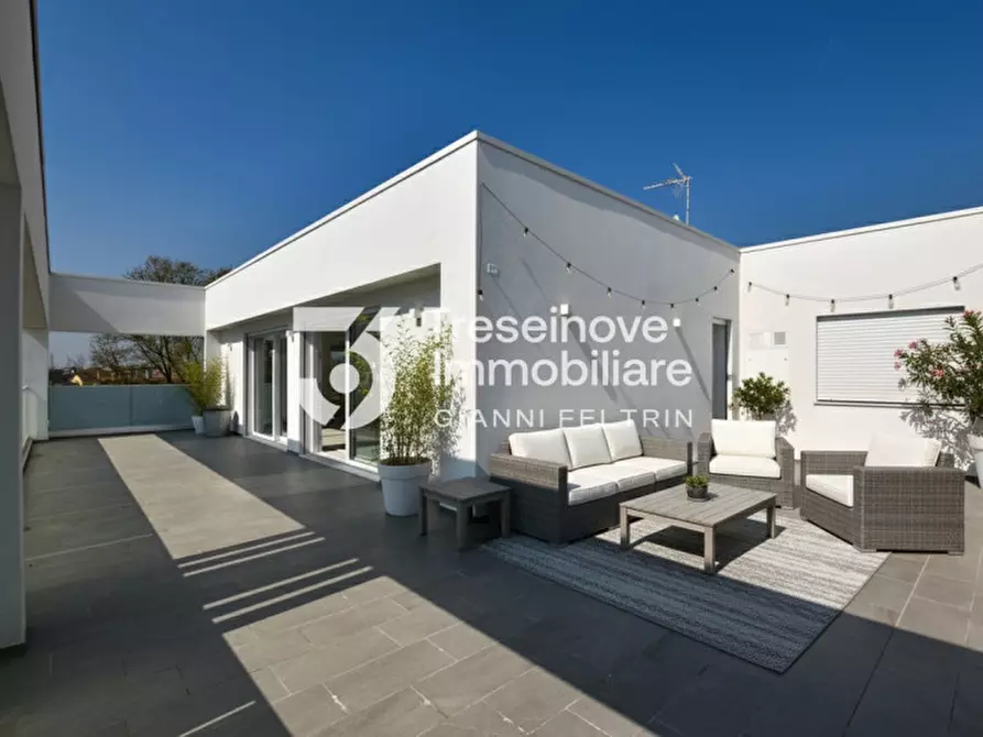 appartamento in vendita a Paese in zona Castagnole