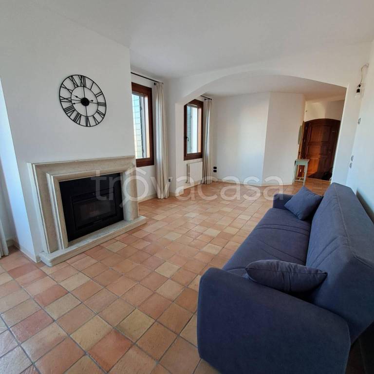 appartamento in vendita a Paese in zona Porcellengo