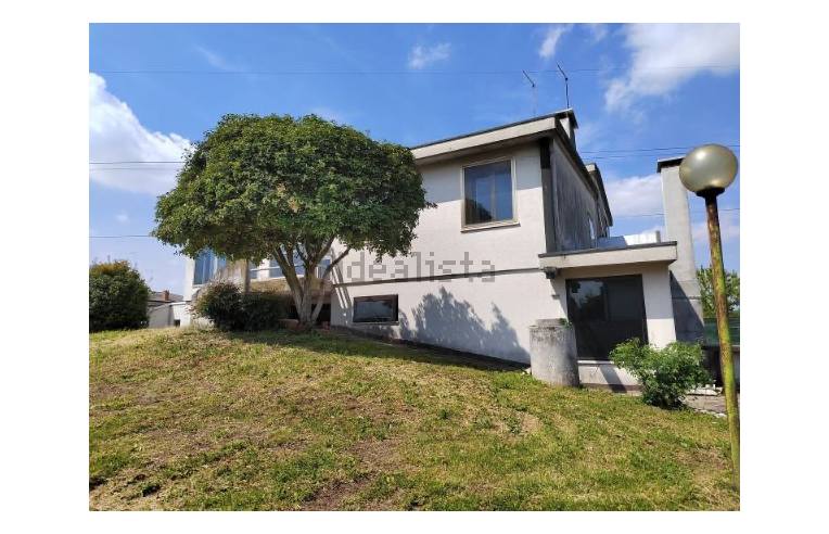 casa indipendente in vendita a Paese in zona Padernello