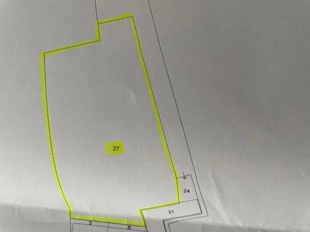 terreno edificabile in vendita a Paese