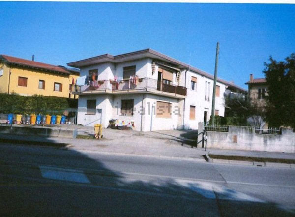 appartamento in vendita a Paese