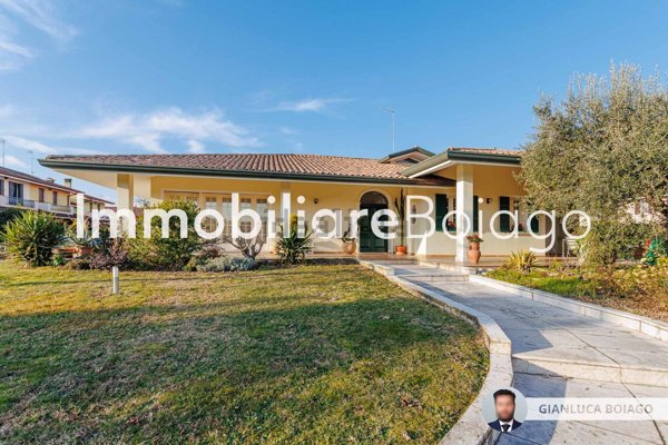 casa indipendente in vendita a Paese