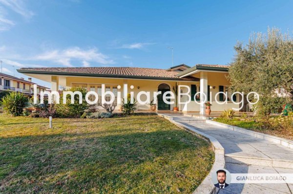 casa indipendente in vendita a Paese in zona Castagnole