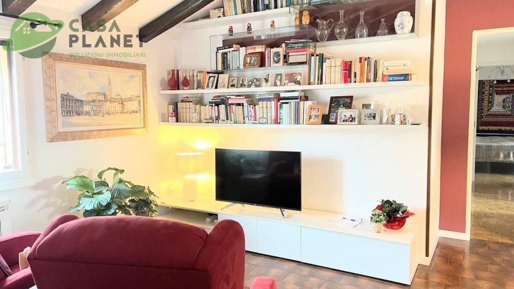 appartamento in vendita a Paese in zona Postioma