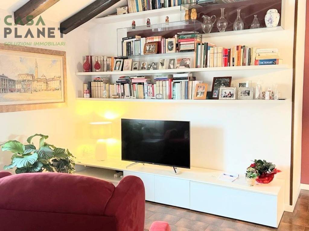 appartamento in vendita a Paese in zona Postioma