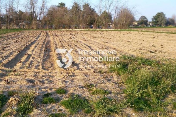 terreno agricolo in vendita a Paese in zona Castagnole