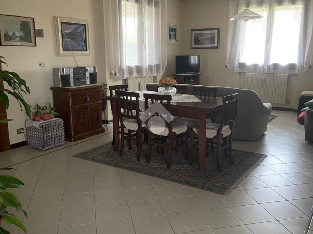 casa indipendente in vendita a Paese