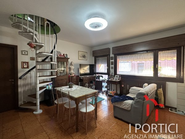 appartamento in vendita a Paese