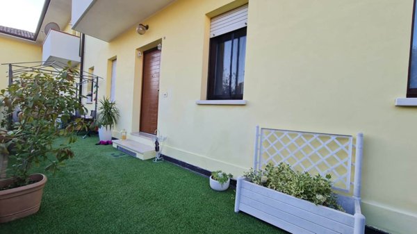 appartamento in vendita a Paese in zona Castagnole