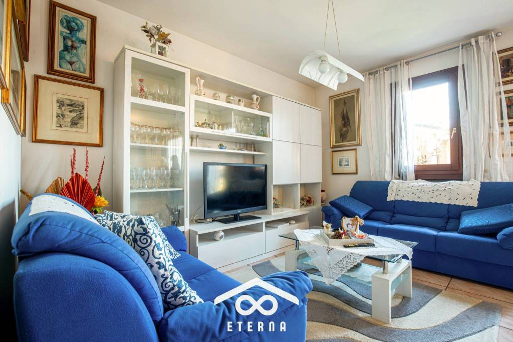 appartamento in vendita a Paese in zona Castagnole