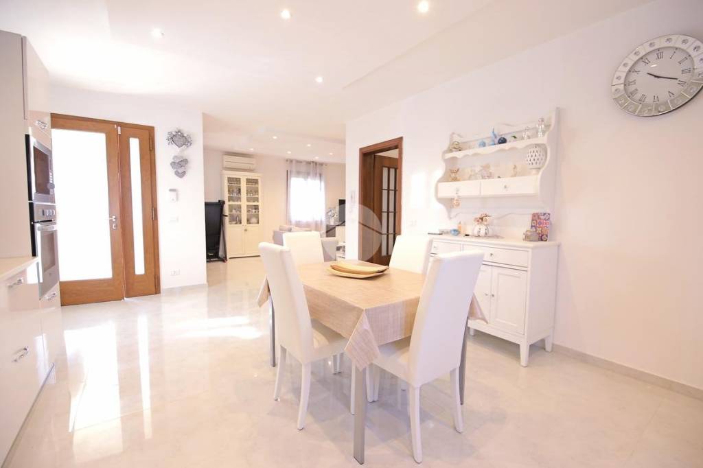 casa indipendente in vendita a Paese