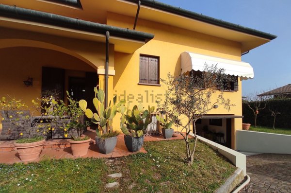 casa indipendente in vendita a Paese