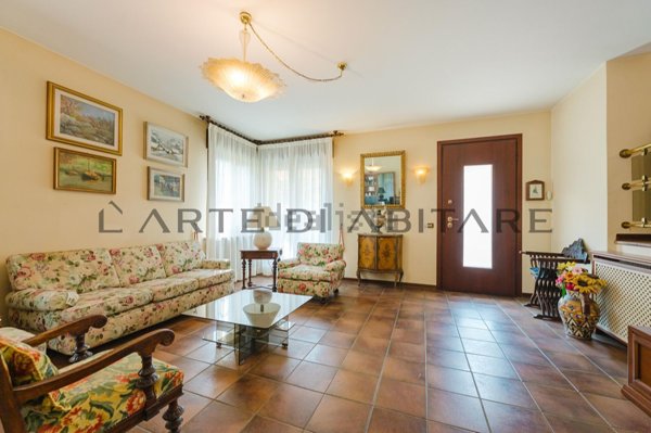 casa indipendente in vendita a Paese