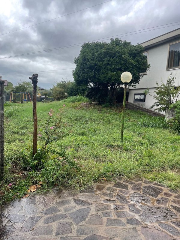 appartamento in vendita a Paese in zona Padernello