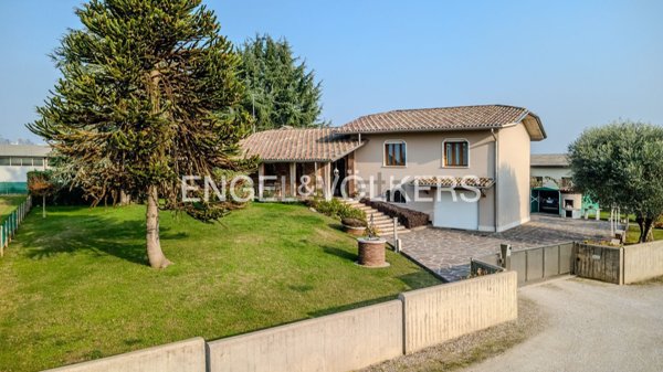 casa indipendente in vendita a Paese