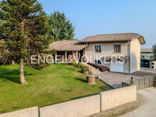 casa indipendente in vendita a Paese