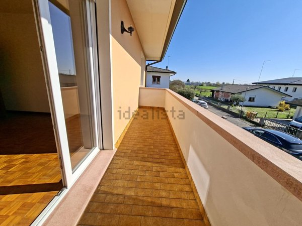 casa indipendente in vendita a Paese in zona Castagnole