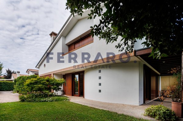 casa indipendente in vendita a Paese in zona Castagnole