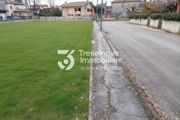 terreno edificabile in vendita a Paese in zona Castagnole