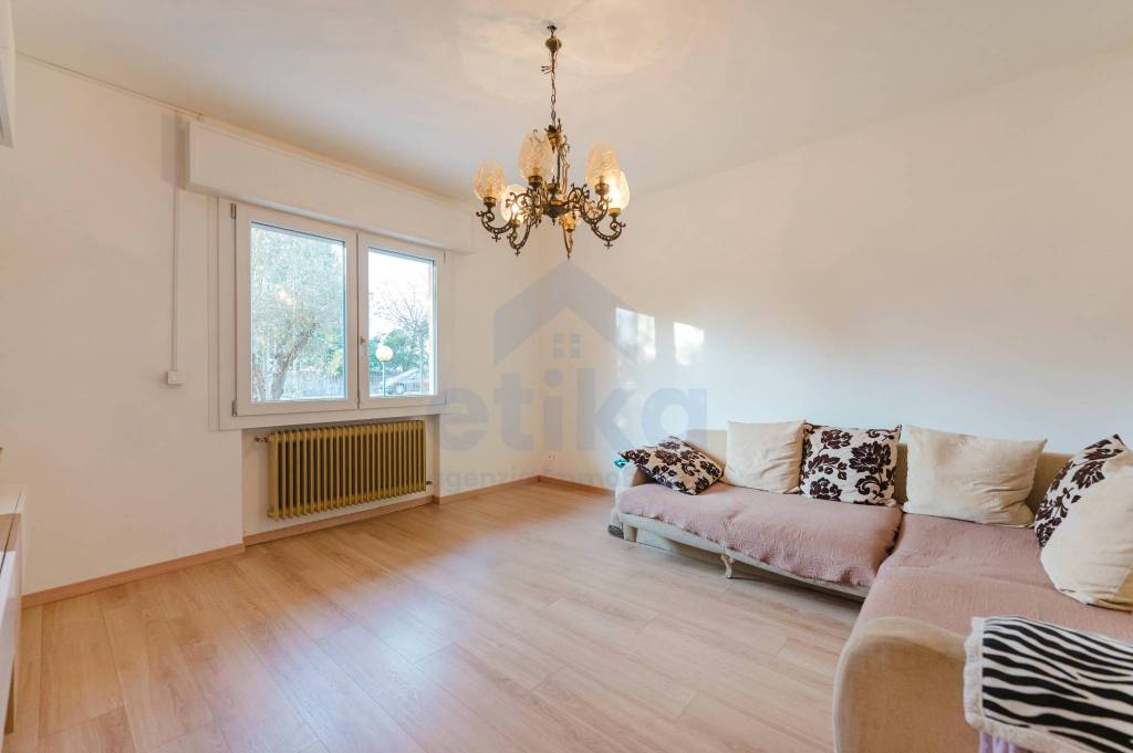 casa indipendente in vendita a Paese