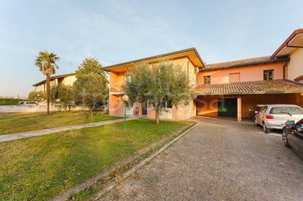 casa indipendente in vendita a Paese