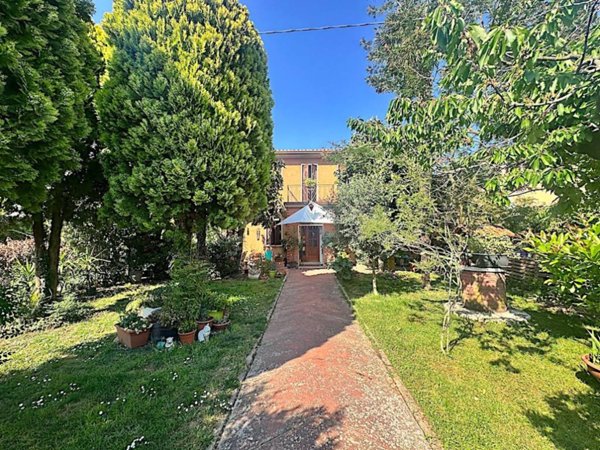 casa indipendente in vendita a Paese