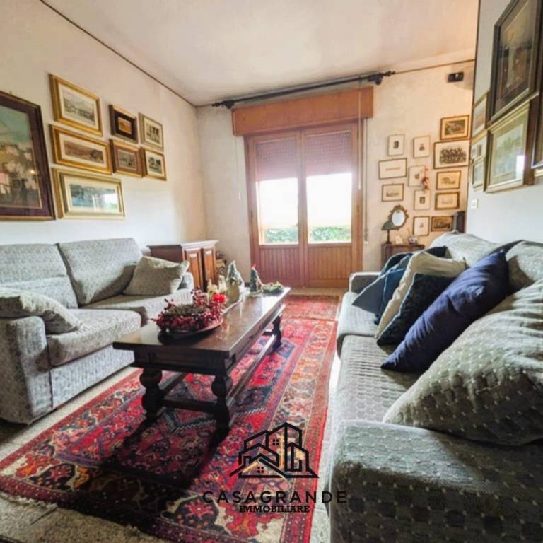 casa indipendente in vendita a Paese in zona Padernello