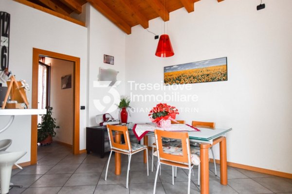 appartamento in vendita a Paese in zona Castagnole