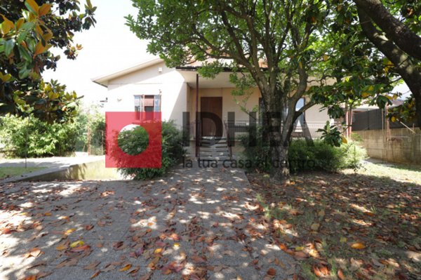casa indipendente in vendita a Paese in zona Postioma