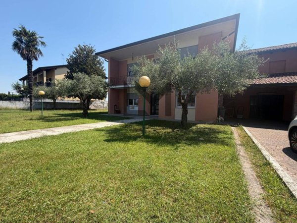 casa indipendente in vendita a Paese