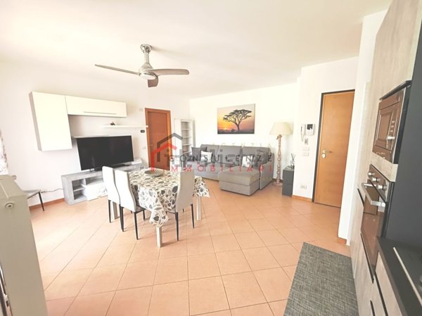 appartamento in vendita a Paese in zona Padernello