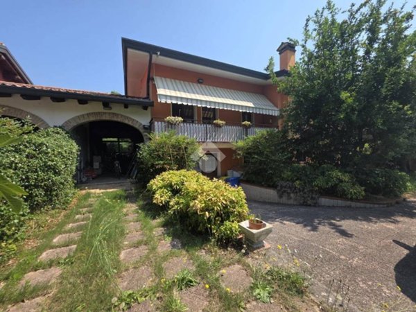 casa indipendente in vendita a Paese