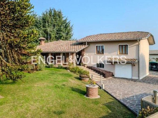 casa indipendente in vendita a Paese in zona Castagnole