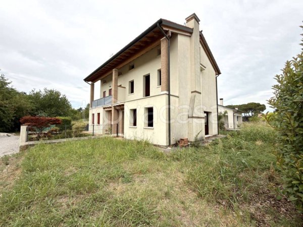 casa indipendente in vendita a Paese in zona Padernello