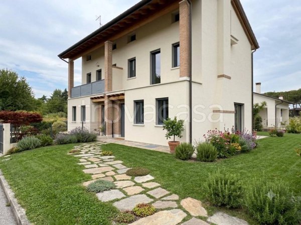 casa indipendente in vendita a Paese in zona Padernello