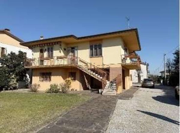 casa indipendente in vendita a Paese
