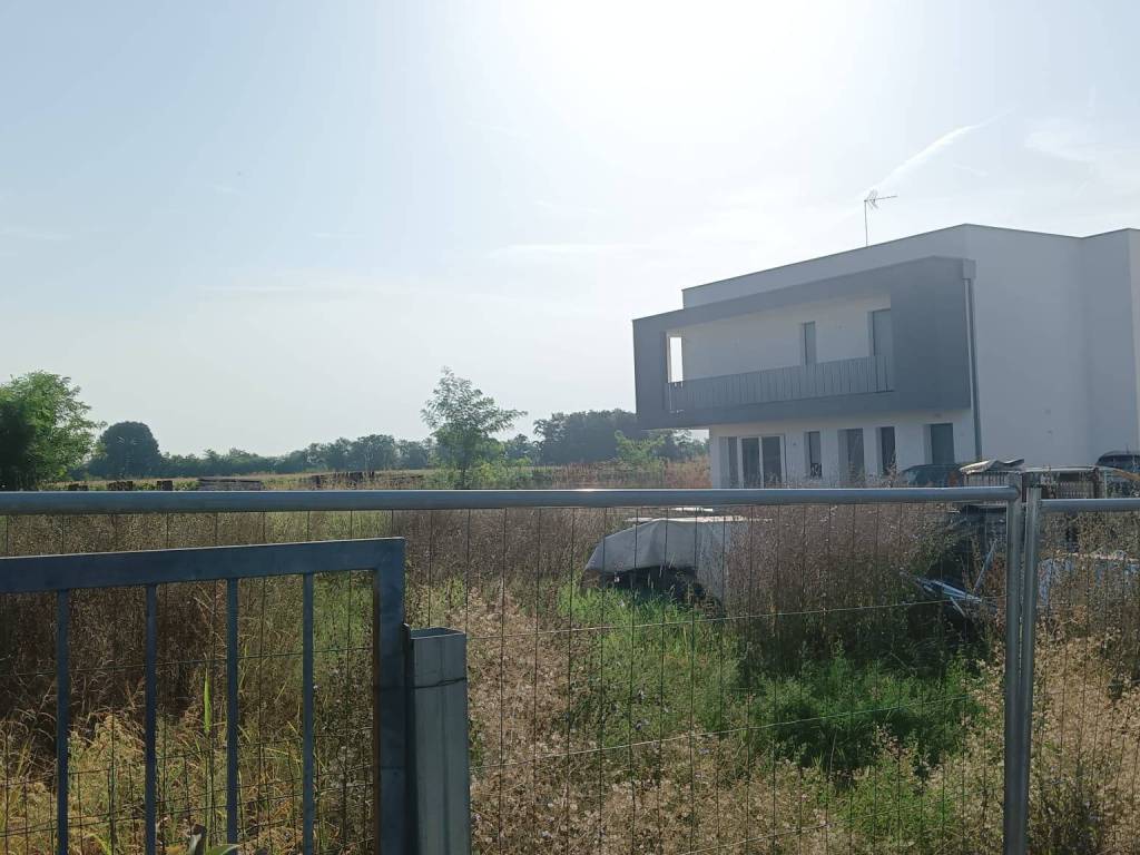 casa indipendente in vendita a Paese in zona Castagnole