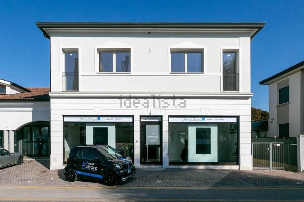 casa indipendente in vendita a Paese in zona Padernello
