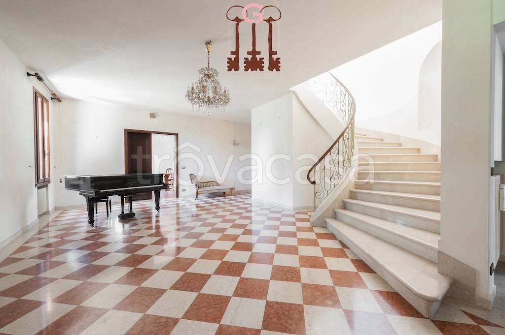 casa indipendente in vendita a Paese in zona Postioma