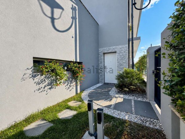 casa indipendente in vendita a Paese in zona Padernello