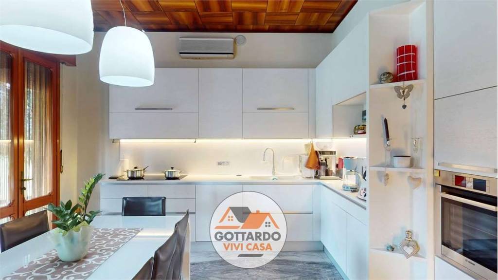 casa indipendente in vendita a Paese in zona Castagnole