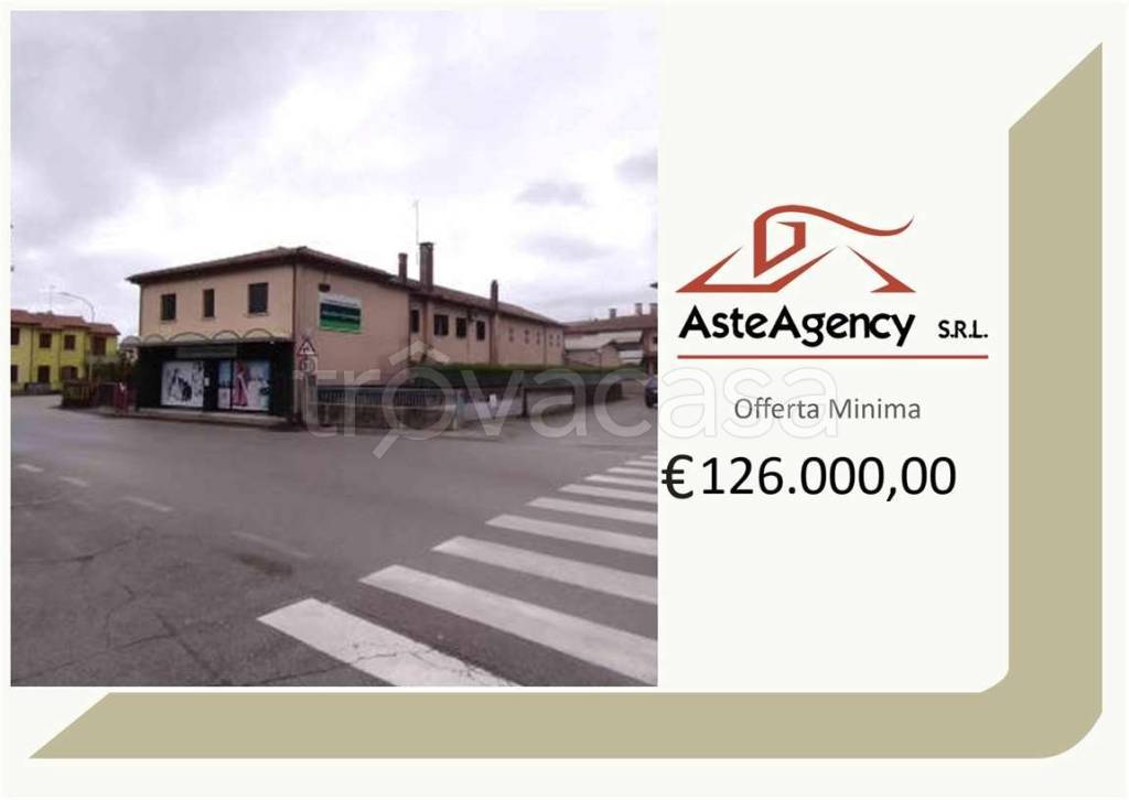 appartamento in vendita a Paese in zona Padernello