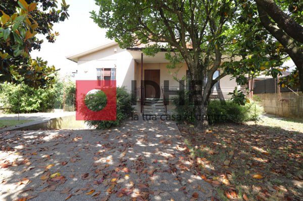 casa indipendente in vendita a Paese in zona Postioma